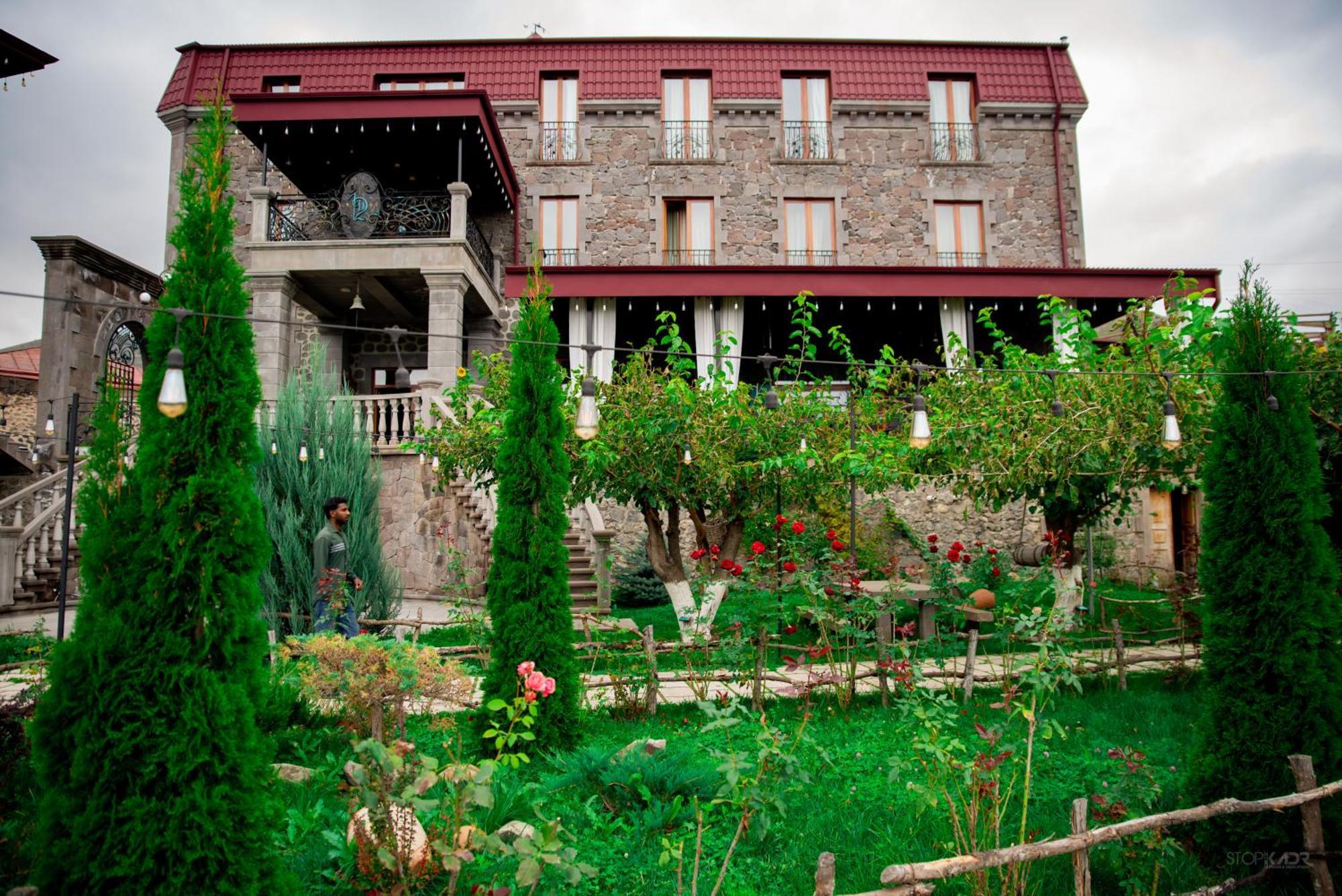 Khoreayi Dzor Goris Buitenkant foto