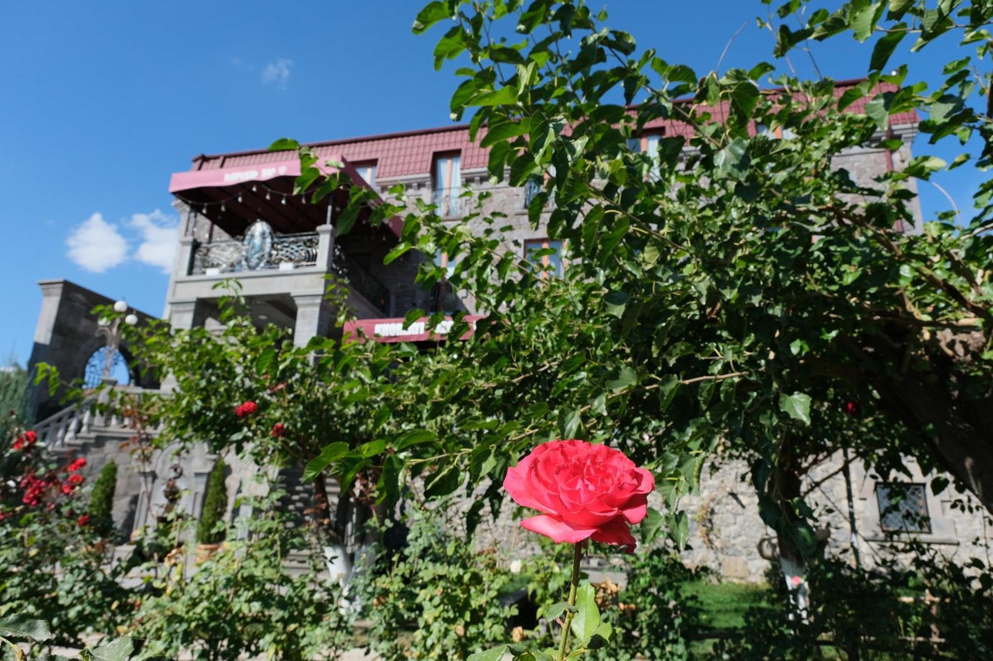 Khoreayi Dzor Goris Buitenkant foto