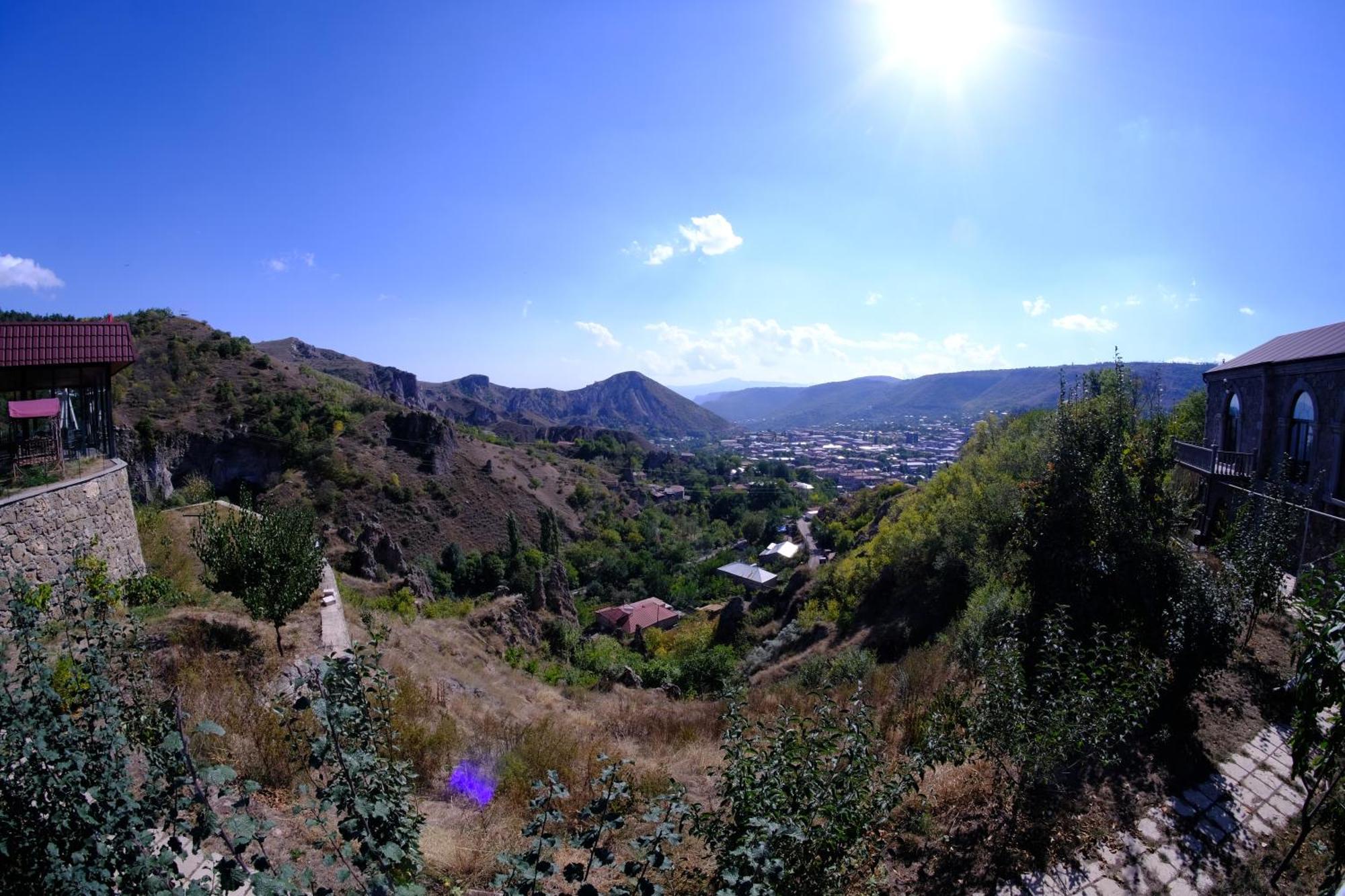 Khoreayi Dzor Goris Buitenkant foto